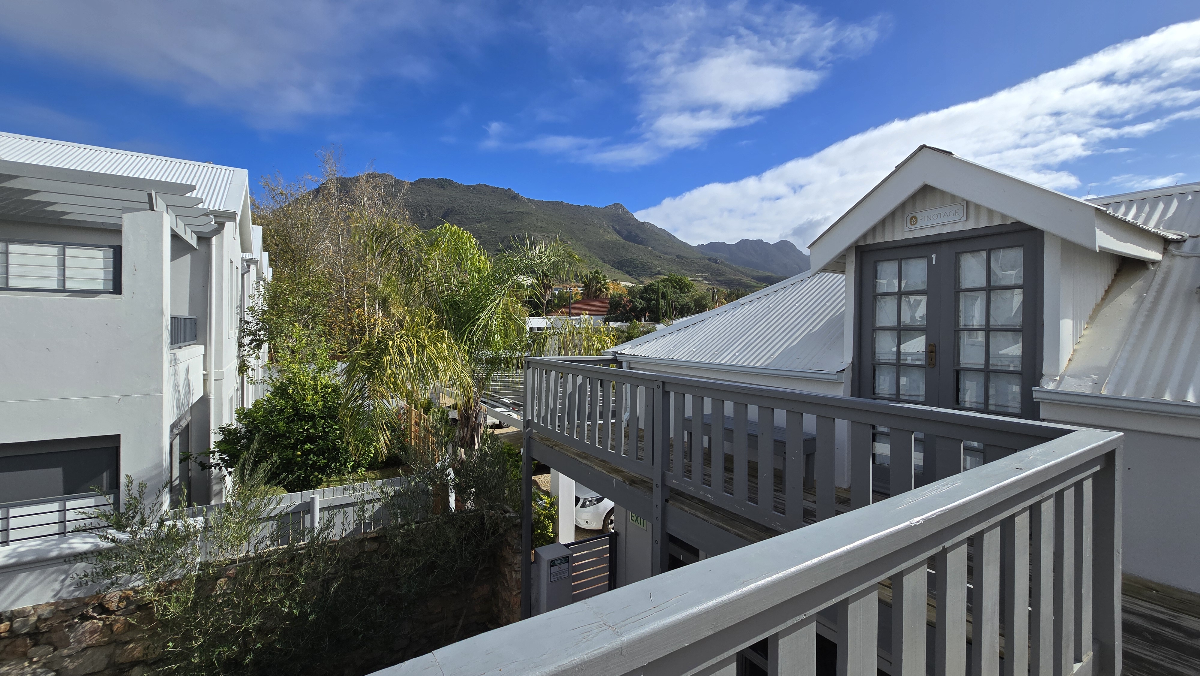 Kasteelberg Place — Pinotage room